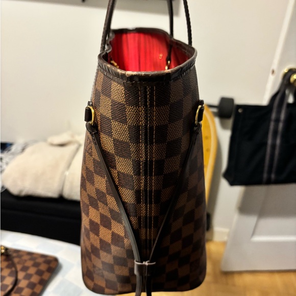 Louis Vuitton Neverfull MM - Picture 4 of 16